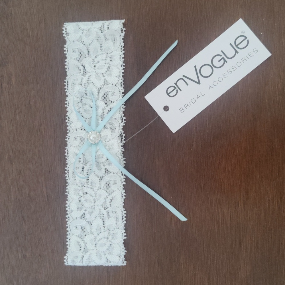 EnVogue Bridal Garnier